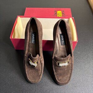 Women's Brown Leather Van Eli Loafer Shoe sz. 7 w Box